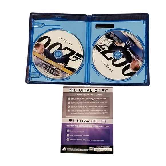James Bond 007 in Skyfall Blu-ray + DVD 2-Disc Set - Picture 6 of 7
